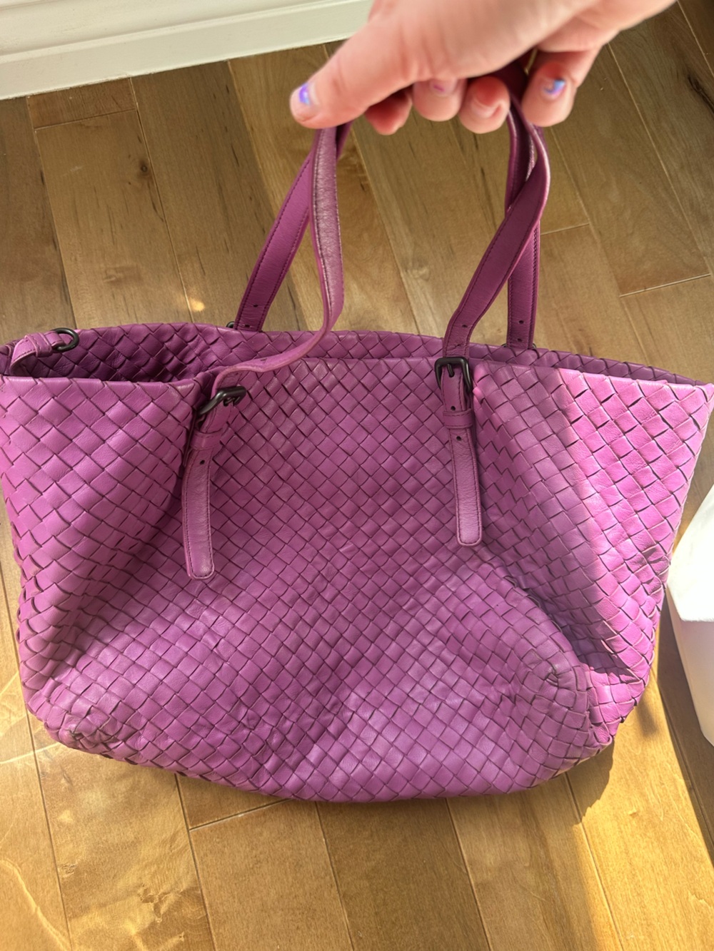 Authentic Bottega Veneta Woven Leather Tote Bag - Elegant Everyday Carry